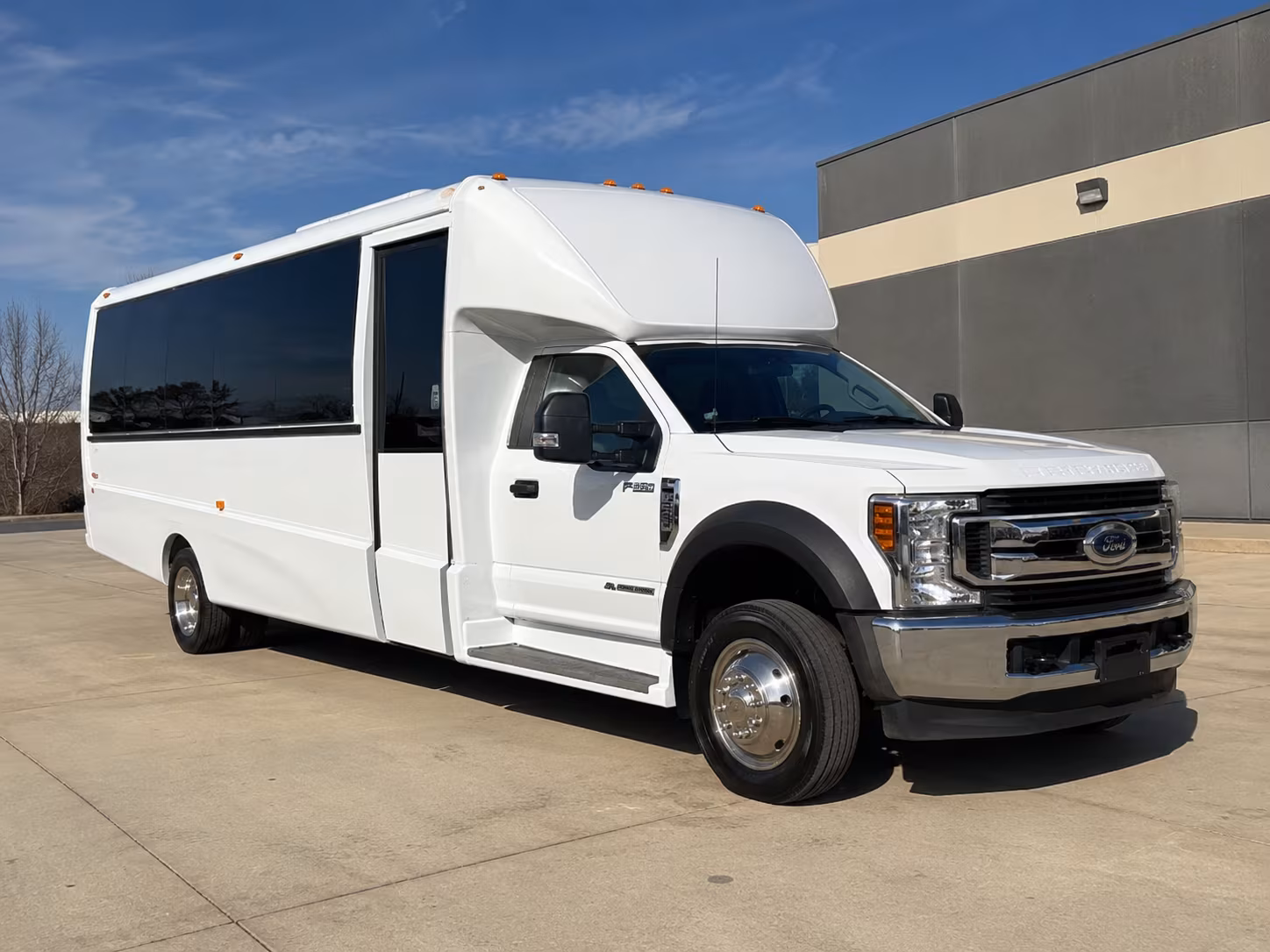 festival and concert buses for grand forks events