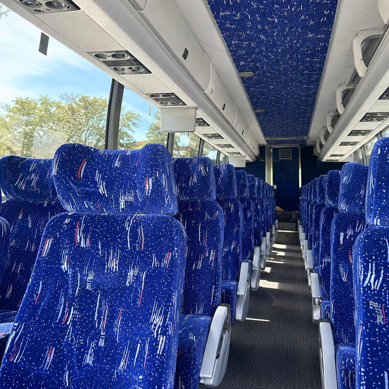 long distance bus trips from grand forks to bismarck and western north dakota