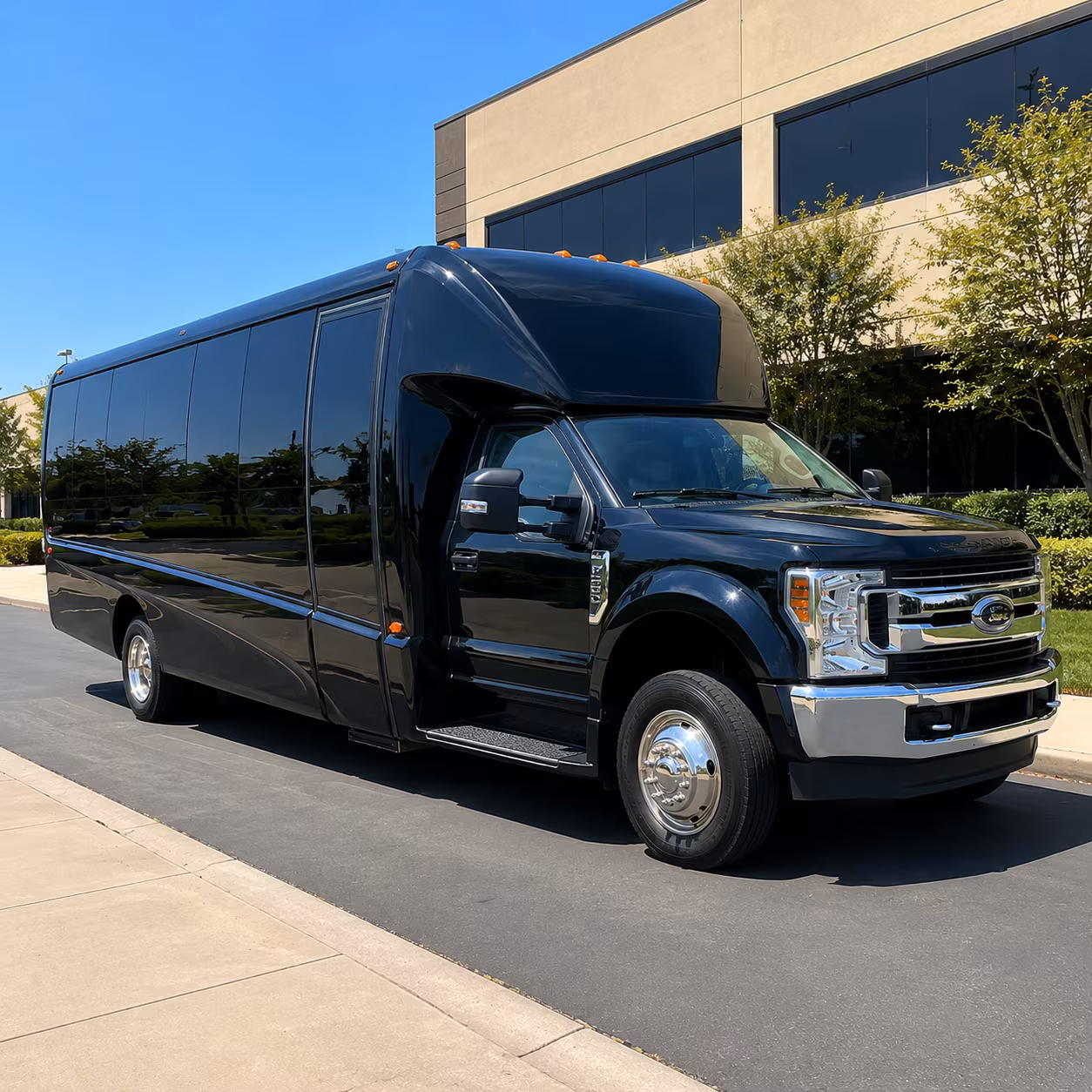 minibus rentals for grand forks prom groups of any size